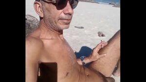 Sexo na praia do abrico