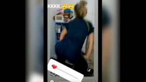 Bunda de novinhas na escola