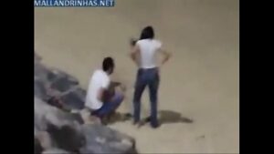 Casada fudendo na praia