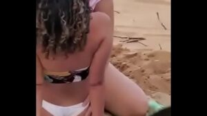 Sexo na praia brasil