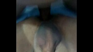 Travesti novinha dando o cuzinho